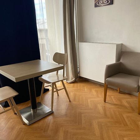 Nimes Studio Les Lavandes Parking Securise Apartment Exterior foto